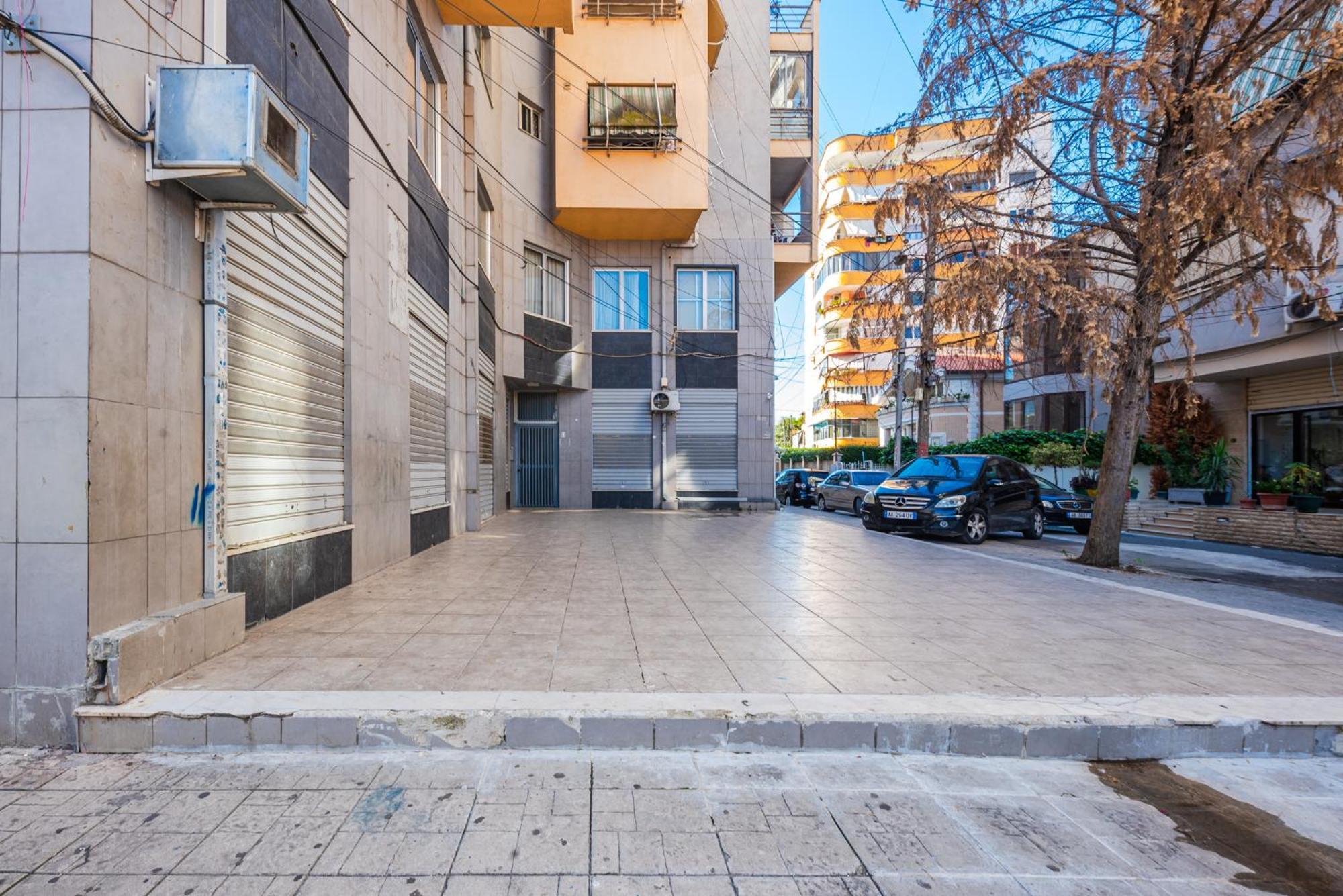 Sisi'S Apartments-Tirana City Center Ngoại thất bức ảnh