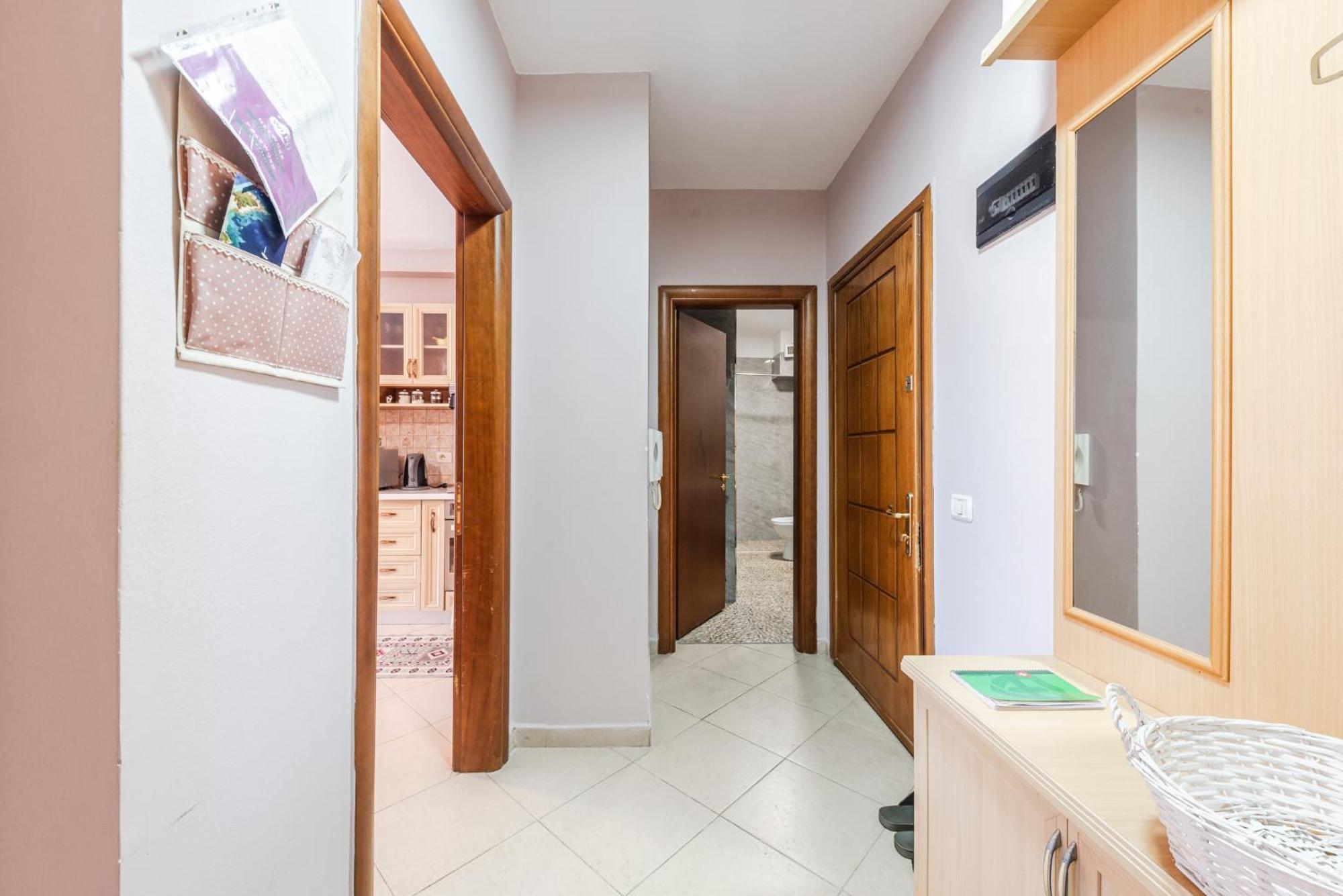Sisi'S Apartments-Tirana City Center Ngoại thất bức ảnh